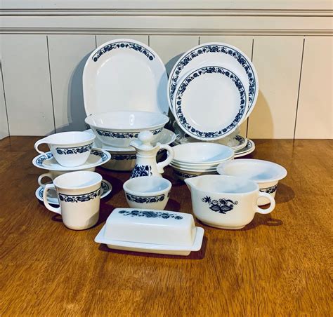 corelle dinner sets vintage|vintage corelle patterns by year.